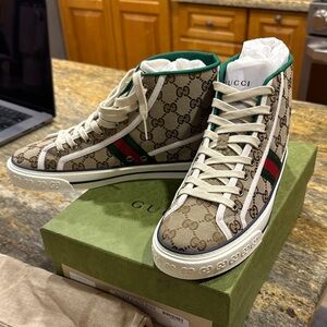 Nwt Gucci Beige and Green High-Top Sneakers sz 40